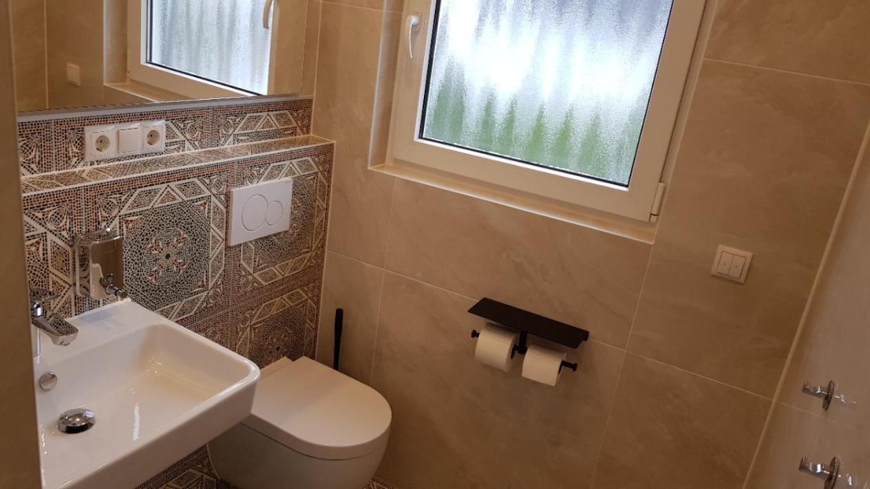 Bergische Idylle Hotel Overath Ngoại thất bức ảnh