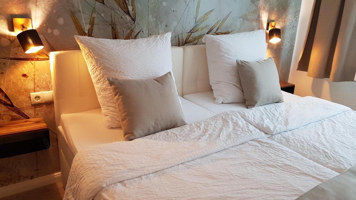 Bergische Idylle Hotel Overath Ngoại thất bức ảnh